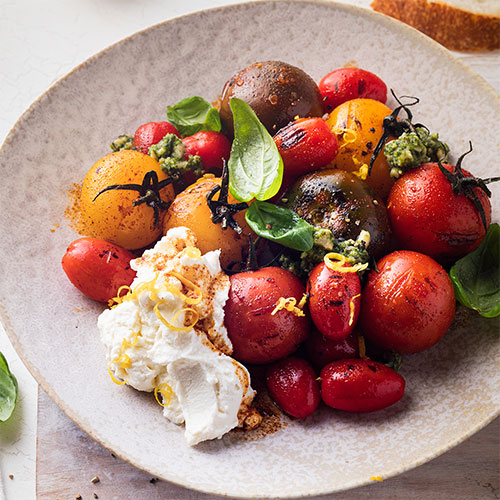 Barbecued tomato salad with ricotta and basil