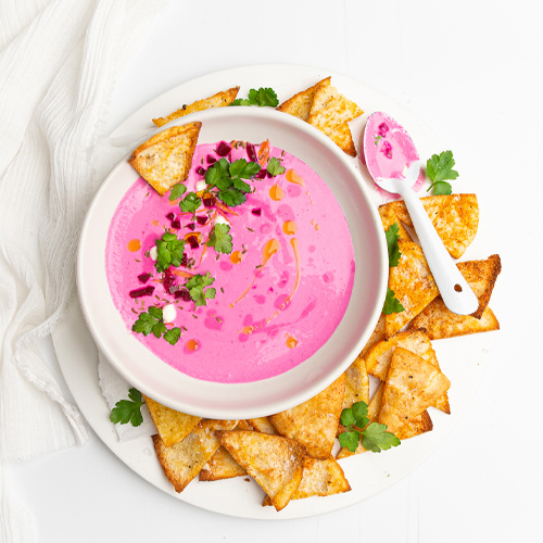 BEETROOT DIP WITH PITA CHIPS