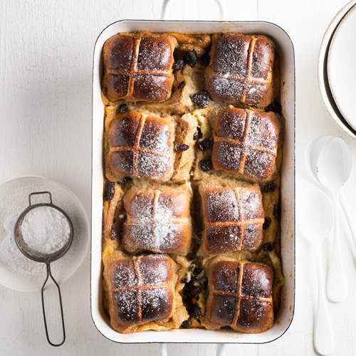 hot cross bun bread and butter pudding