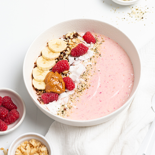 Peanut-butter-rasp-smoothie-bowl