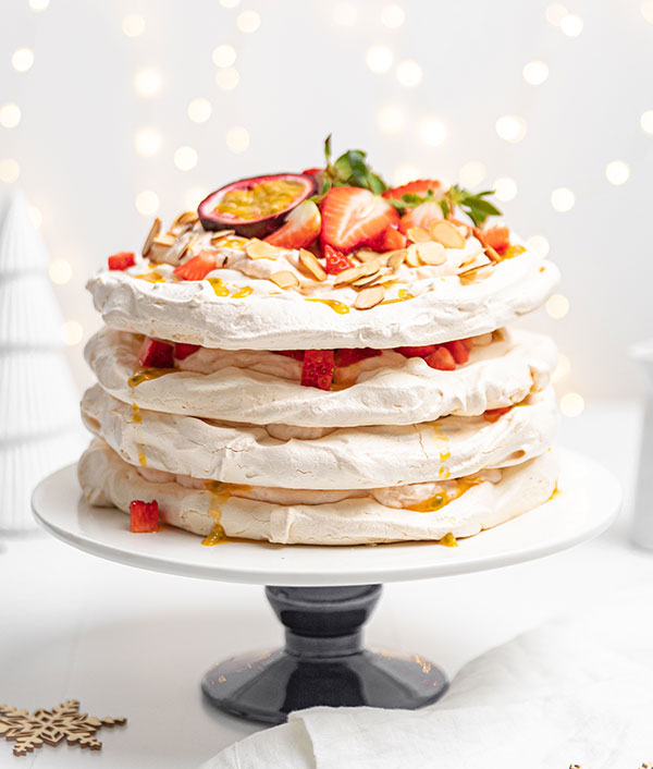 Strawberry & passionfruit merignue stack