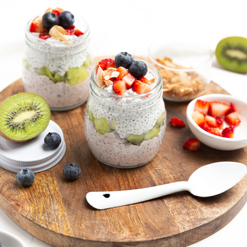kiwi fruit and chia pudding