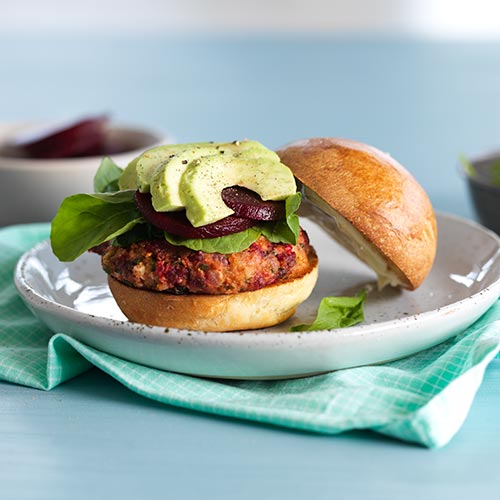 Beetroot veggie burgers