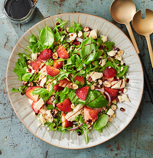 Balsamic spring salad