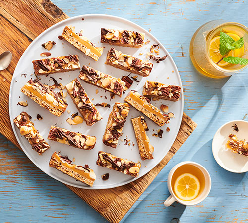 Caramel nut slice