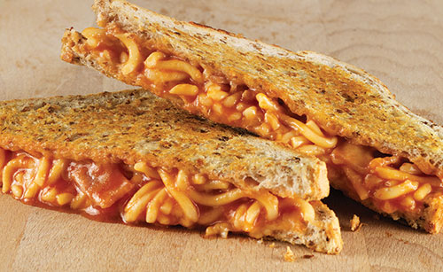 Spaghetti, bacon and cheese toastie
