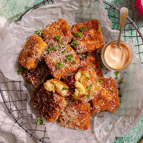Macaroni and cheese croquettes