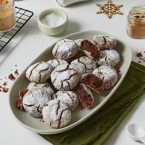 Christmas spiced crinkle cookies
