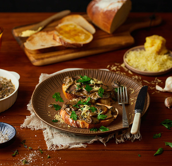 Delicious creamy mushrooms on toast