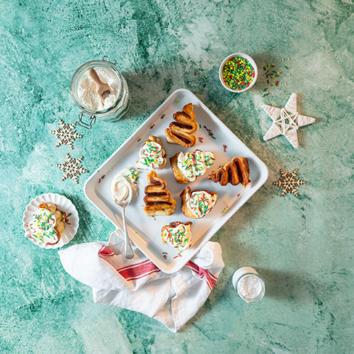 Christmas tree cinnamon buns