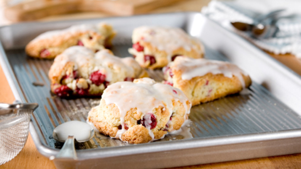 rhubarbcaramelscone