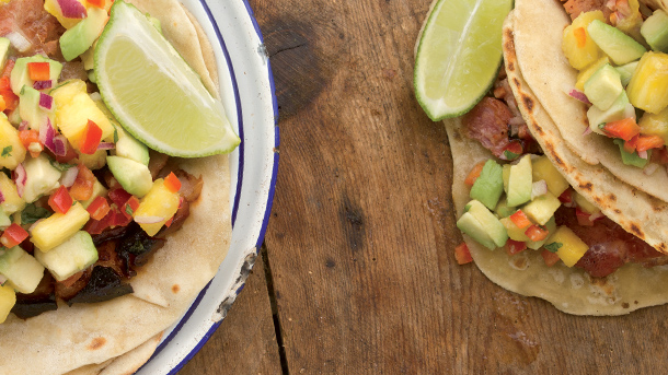 tortillaspineappplesalsa
