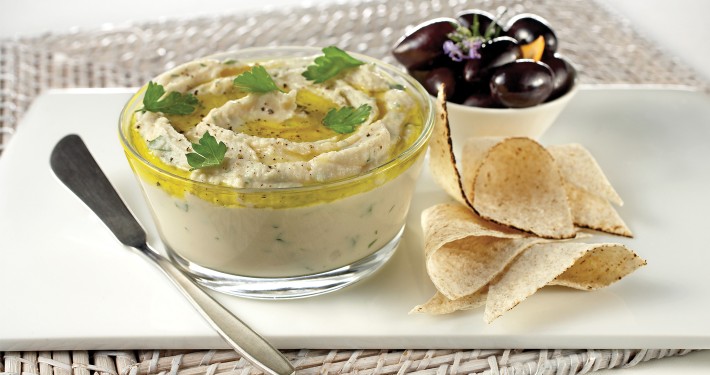 creamyricottawhitebeandip2x710x375