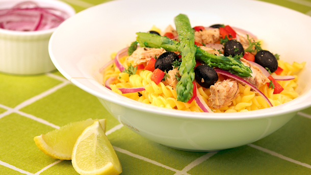 GFAsparagusSalmonPastaSalad610343