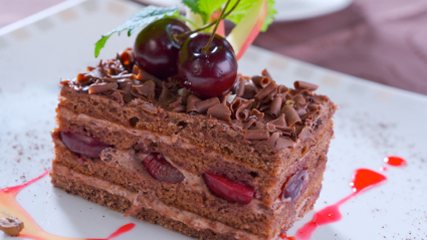 ChocolateAlmonBlackcherryMudCakewithBlackCherryCream