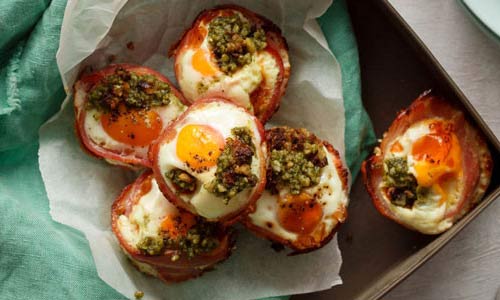 Mini bacon and egg pies