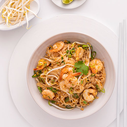 Prawn pad Thai